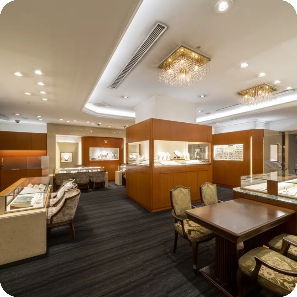 WAKO センター店の店内